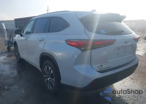 2023 Toyota Highlander Xle из США, поврежденный, VIN 5TDKDRAHXPS031303